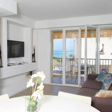 Apartamento Centru Lumineux Vue 5 Min à Pied De La Et Du Centre